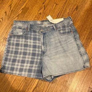 American Eagle Highest Rise Mom Short Size 16